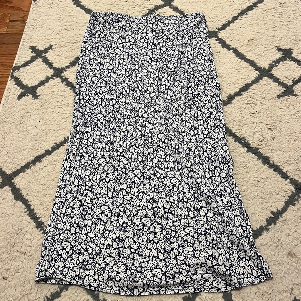 Old navy floral midi skirt